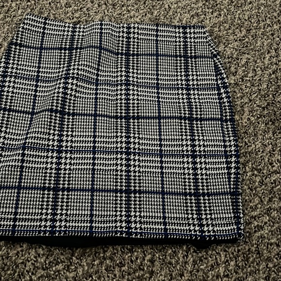 Blue and black pencil skirt - Picture 1 of 3